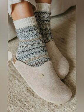 GENUINS Vegan Helsinki monochrome beige SIZE 40/ US 9.5